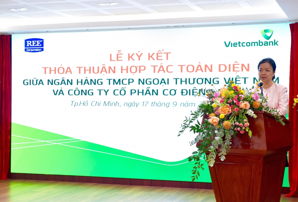 Bà Nguyễn Thị Mai Thanh - Chủ tịch Hội đồng quản trị Công ty Cổ phần Cơ điện lạnh (REE Corporation) phát biểu tại buổi lễ