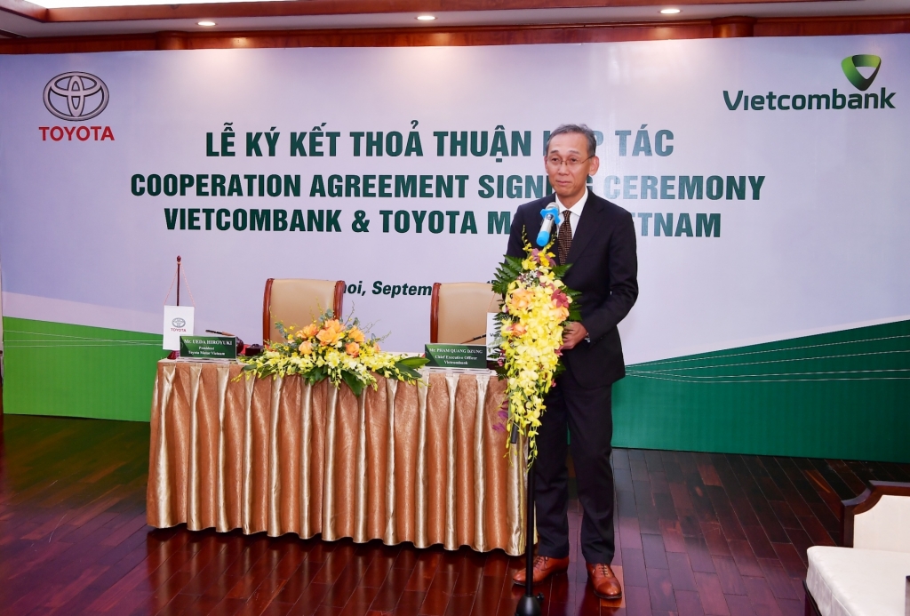 Tổng Giám đốc Toyota VN Hiroyuki Ueda phát biểu