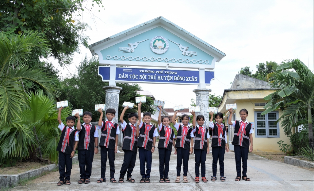 13 năm qua, Quỹ sữa Vươn cao Việt Nam bền bỉ thực hiện sứ mệnh “Để mọi trẻ em đều được uống sữa mỗi ngày”, mang niềm vui uống sữa đến với trẻ em trên mọi miền đất nước