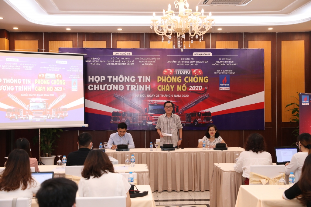 thông tin Chương trình “Tháng phòng chống cháy nổ 2020”. 