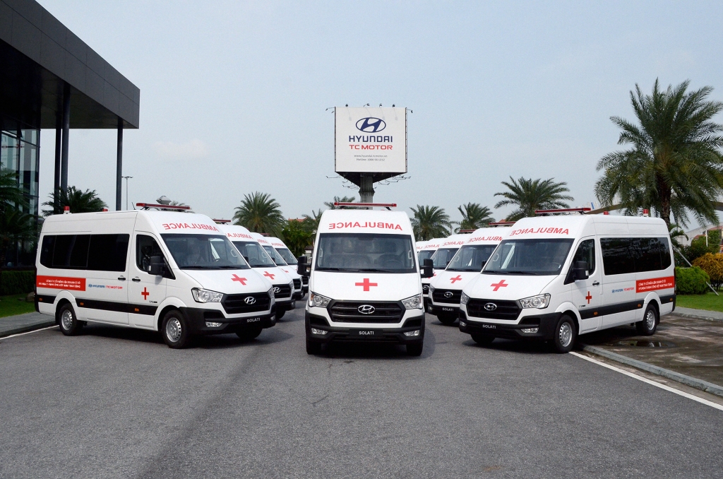 Cận cảnh dàn xe Hyundai Solati cứu thương chống dịch Covid-19