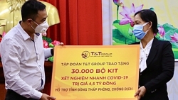 T&T Group trao 140.000 bộ test nhanh Covid-19 và 150 tấn gạo tới một số tỉnh phía Nam