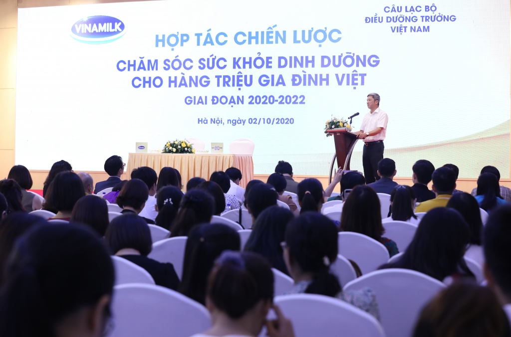 PGS. TS Nguyễn Trường Sơn, Thứ trưởng Bộ Y tế tham dự và phát biểu chỉ đạo tại chương trình
