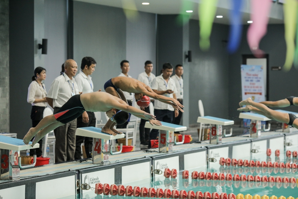 Giải đấu năm nay có sự tham gia của hơn 200 VĐV trẻ, tham gia ở 2 bộ môn bơi và lặn.