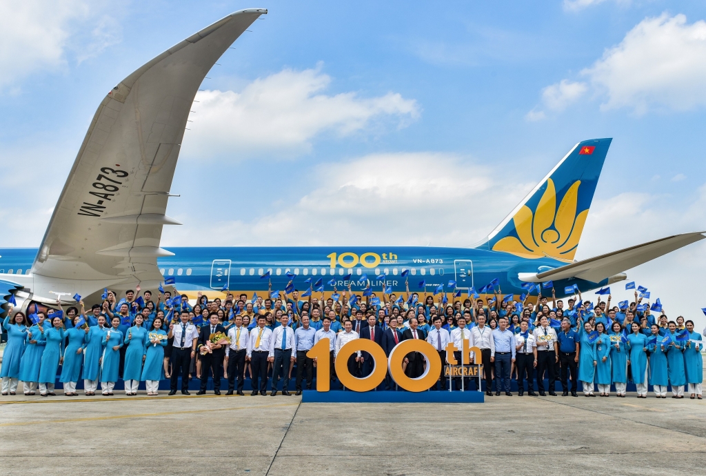 Vietnam Airlines - Hãng hàng không Việt vươn tầm thế giới