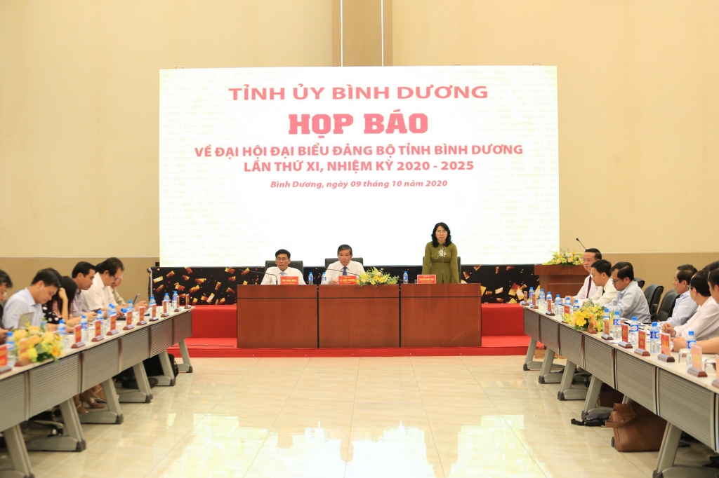 350 Đại biểu tham dự Đại hội Đảng bộ tỉnh Bình Dương lần thứ XI