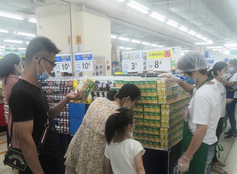 NutiFood mở rộng kênh phân phối thông qua đại siêu thị Walmart