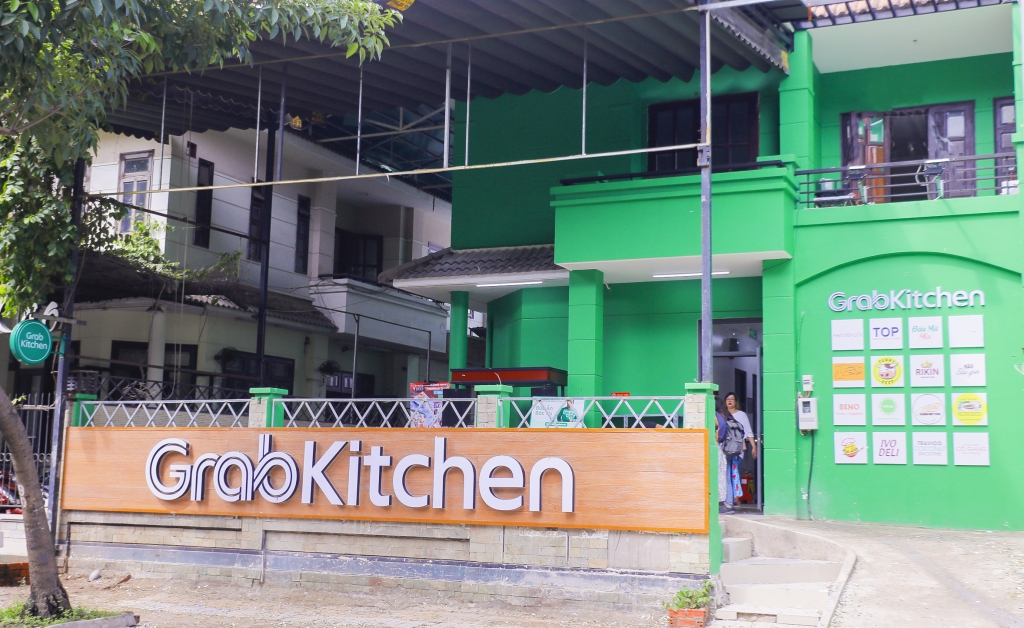 ●	Tặng 7.400 bữa ăn miễn phí tại GrabKitchen cho đối tác tài xế Grab