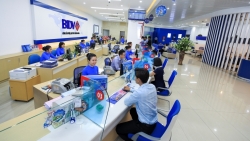 BIDV nhận đúp giải thưởng có giao dịch và quản lý tiền tệ tốt nhất Việt Nam