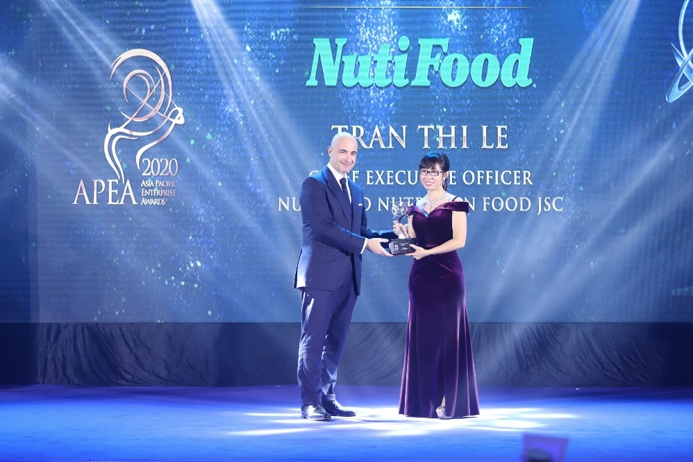 NutiFood lập “hat-trick” với 3 giải thưởng quốc tế châu Á 