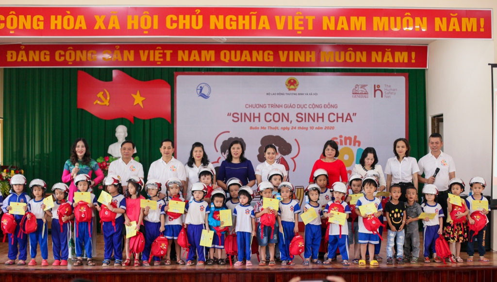 Generali triển khai “Sinh Con, Sinh Cha” tại Đồng bằng sông Cửu Long và Tây Nguyên