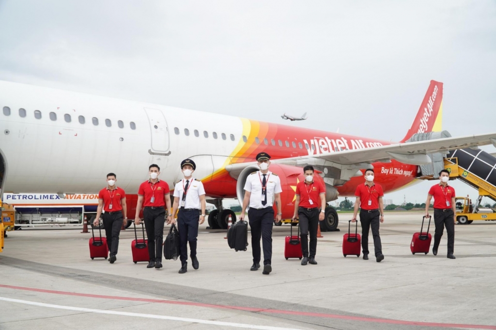  Vietjet mở lại 15 đường bay đón khách trên những chuyến bay xanh an toàn