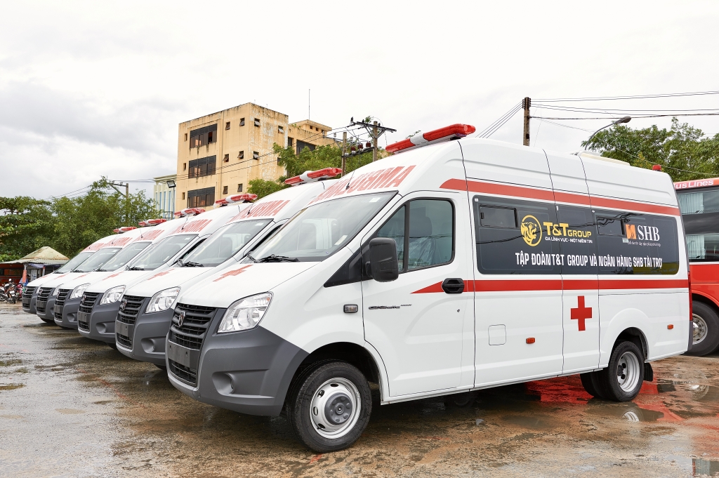 Xe cứu thương do T&T Group và Ngân hàng SHB tài trợ được nhập khẩu từ Nga, thương hiệu GAZ với đầy đủ các tính năng ưu việt để phục vụ cho đội ngũ y tế sử dụng trong công tác vận chuyển, cấp cứu bệnh nhân.