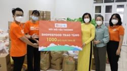 ShopeeFood và Hội LHPN TP HCM trao 1.000 giỏ quà đến phụ nữ và trẻ em khó khăn nhân dịp 20/10