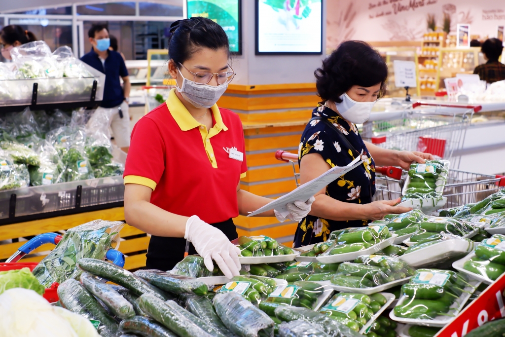 Thực phẩm tươi sống là một trong những mặt hàng chủ chốt tại VinMart. 