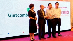 Vietcombank được vinh danh là Ngân hàng chuyển đổi số tiêu biểu năm 2020