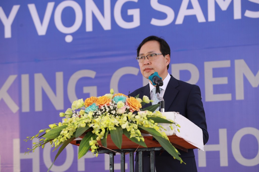 Ông Choi Joo Ho - Tổng Giám đốc Samsung Việt Nam phát biểu tại buổi lễ khởi công Ngôi trương Hy vọng tại Lạng Sơn