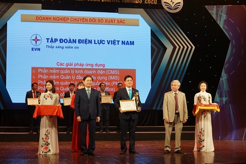 EVN được vinh danh doanh nghiệp chuyển đổi số xuất sắc Việt Nam năm 2020