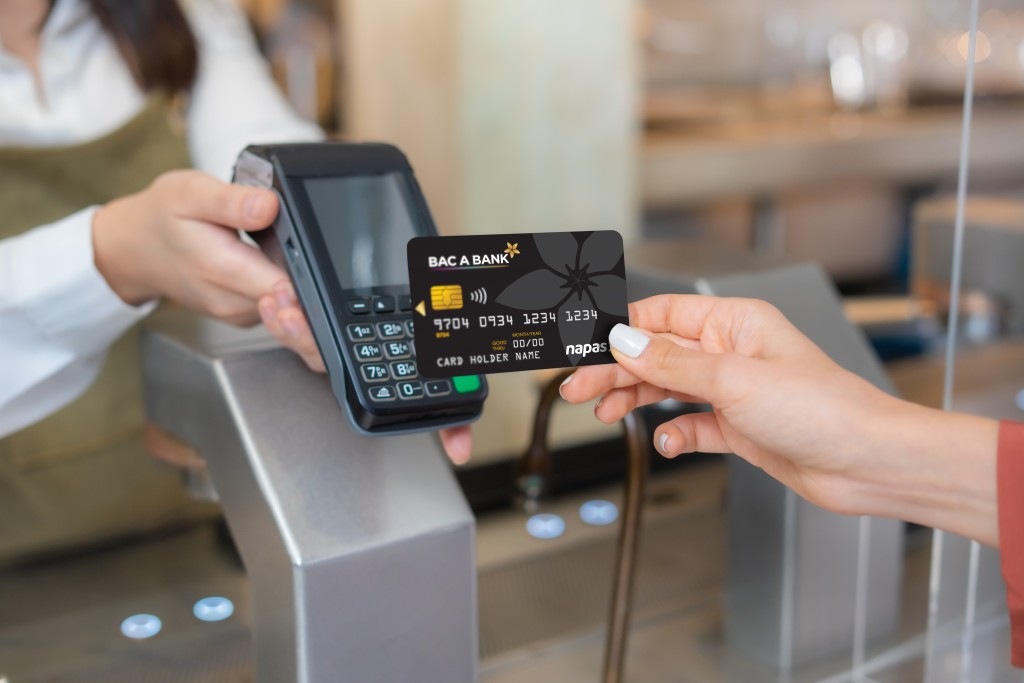 Chạm để thanh toán thẻ BAC A BANK Chip Contactless tại POS