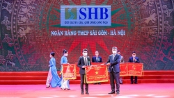 SHB tiếp tục đứng Top 10 doanh nghiệp vốn hóa lớn có báo cáo thường niên tốt nhất