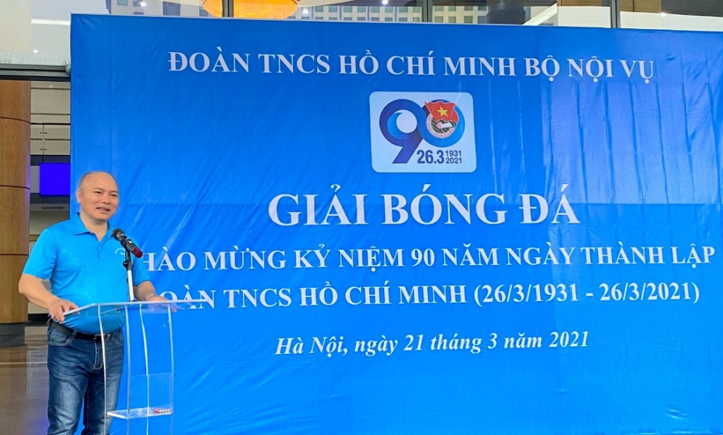 Đồng chí Vũ Đăng Minh, Chánh Văn phòng Bộ Nội vụ, Chủ tịch Công đoàn Bộ phát biểu tại buổi Lễ.