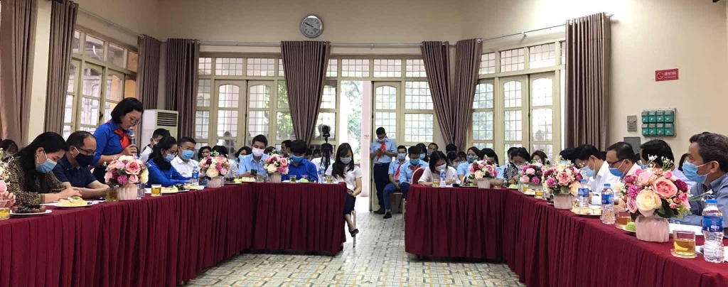 Các đại biểu tham dự Tọa đàm. 