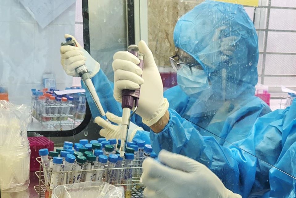 Sau quá trình làm xét nghiệm, bước đầu CDC Thái Bình ghi nhận 5 ca dương tính với SARS-CoV-2 liên quan đến ổ dịch ở Bệnh viện Bệnh Nhiệt đới TW cơ sở 2. Ảnh minh họa