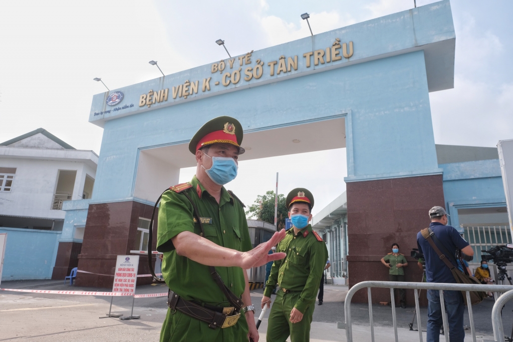 Đồng chí Nguyễn Thị Tuyến cho biết mục tiêu quan trọng nhất là cử tri vừa được thực hiện quyền bầu cử nhưng vừa tuân thủ các điều kiện an toàn phòng chống dịch bệnh Covid-19. 