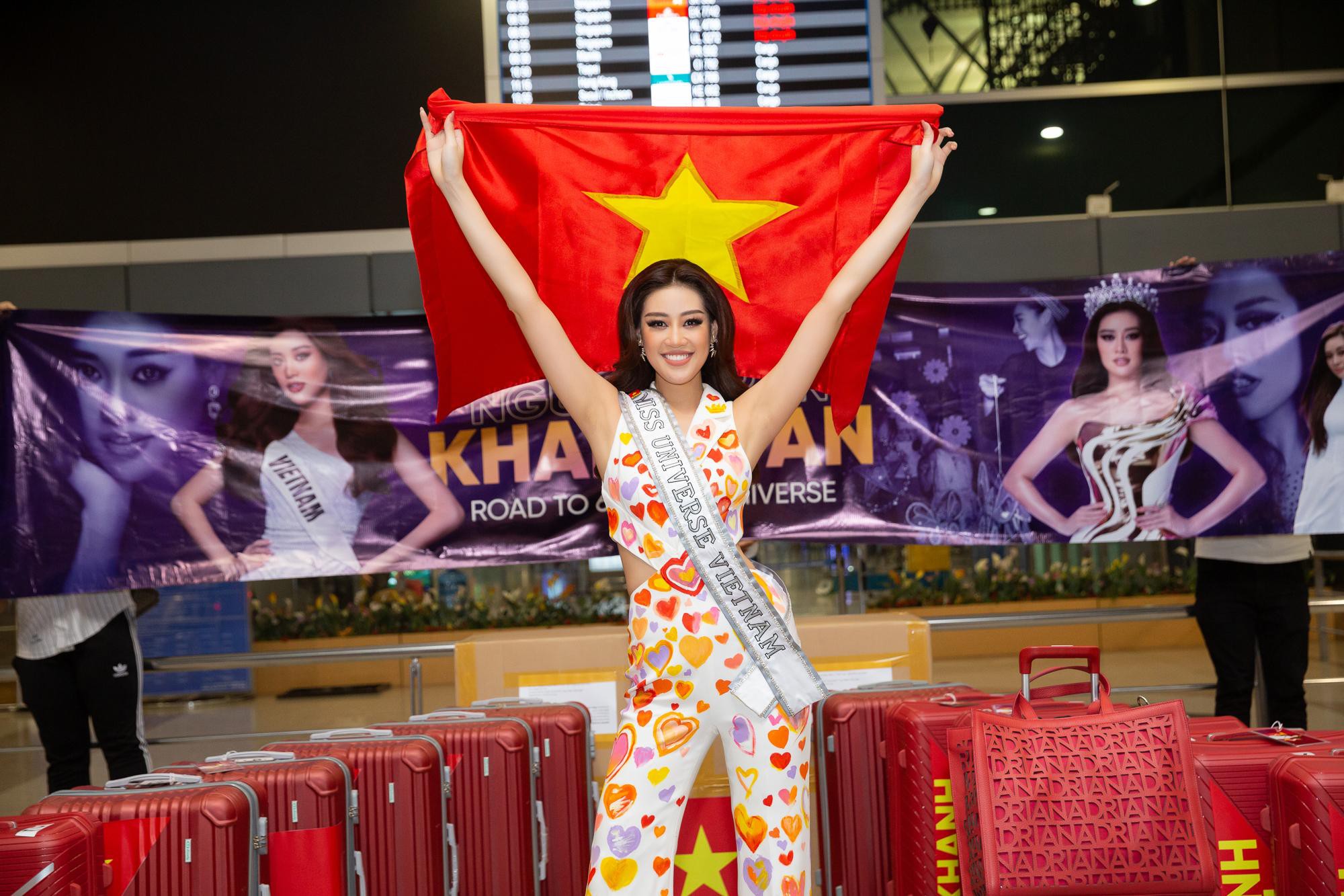 Hành trình ấn tượng tới Top 21 của Khánh Vân tại Miss Universe 2020 ảnh 1