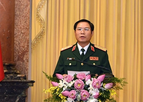 Thượng tướng Nguyễn Tân Cương - Tổng Tham mưu trưởng Quân đội nhân dân Việt Nam phát biểu nhận nhiệm vụ.