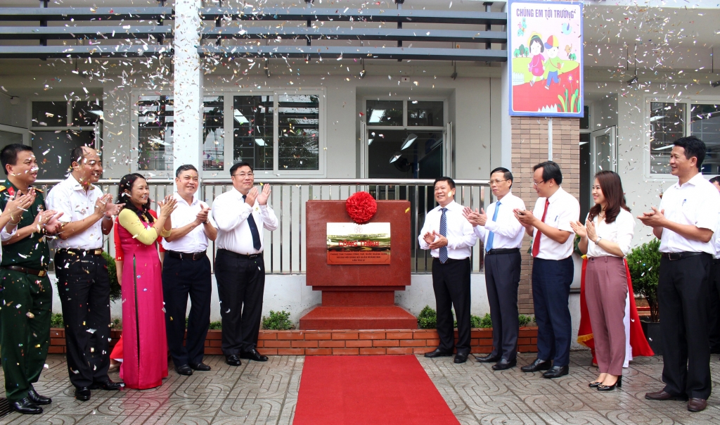 phat huy truyen thong xay dung quan hoang mai giau dep van minh hien dai