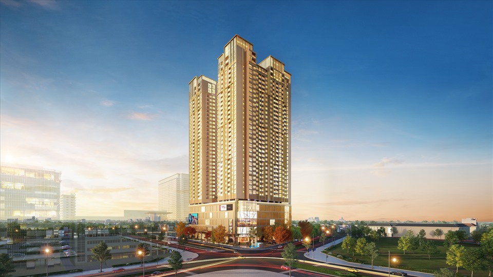 BRG Diamond Residence số 25 Lê Văn Lương tọa lạc tại ngã tư giao với Hoàng Đạo Thúy