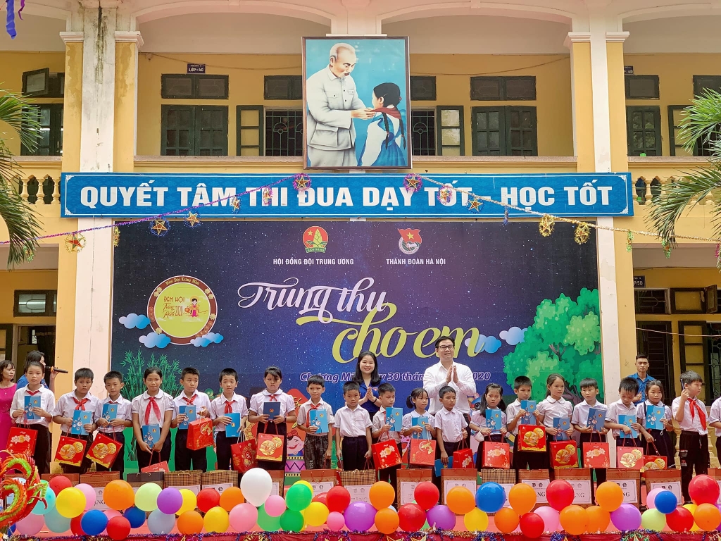  quot Trung thu cho em tặng con công nhân thiếu nhi có hoàn cảnh khó khăn