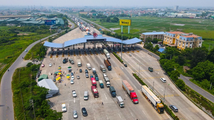 Toàn cảnh điểm chốt kiểm tra dịch Covid-19 tại Pháp Vân-Cầu Giẽ (TP Hà Nội)