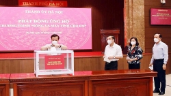 Cơ quan Thành ủy Hà Nội quyên góp ủng hộ chương trình 