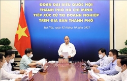 Chủ tịch nước Nguyễn Xuân Phúc tiếp xúc cử tri doanh nghiệp thành phố Hồ Chí Minh