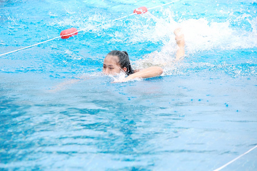 Thí sinh HHVN 2020 nóng bỏng với bikini trong phần thi bơi của 'Người đẹp Thể thao' - ảnh 8