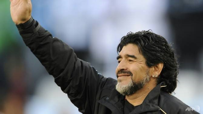 Nhiều danh thủ bóng đá thế giới tiếc thương khi Maradona qua đời. Ảnh: AFP.