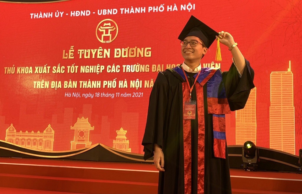 Lưu Trí Dũng - thủ khoa Học viện Ngoại giao