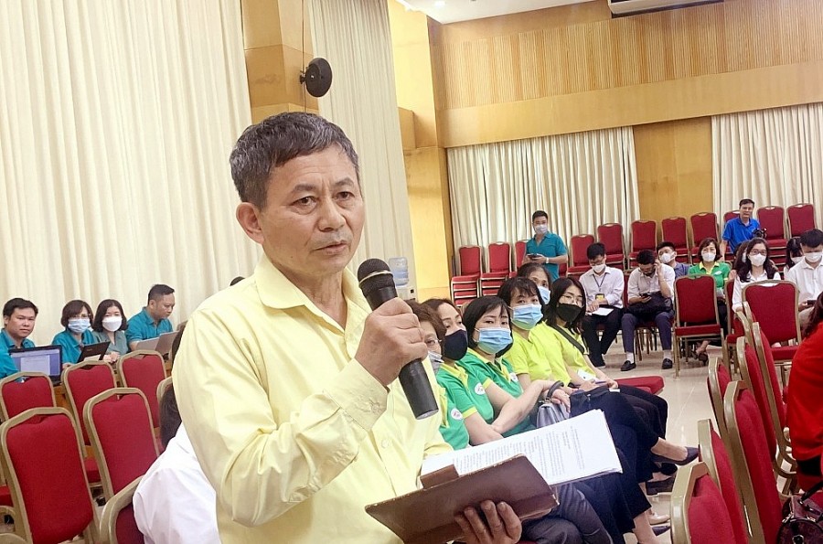 Anh Bùi Quốc Doanh - Công đoàn Công ty Cổ phần Tập đoàn T&T đặt câu hỏi.