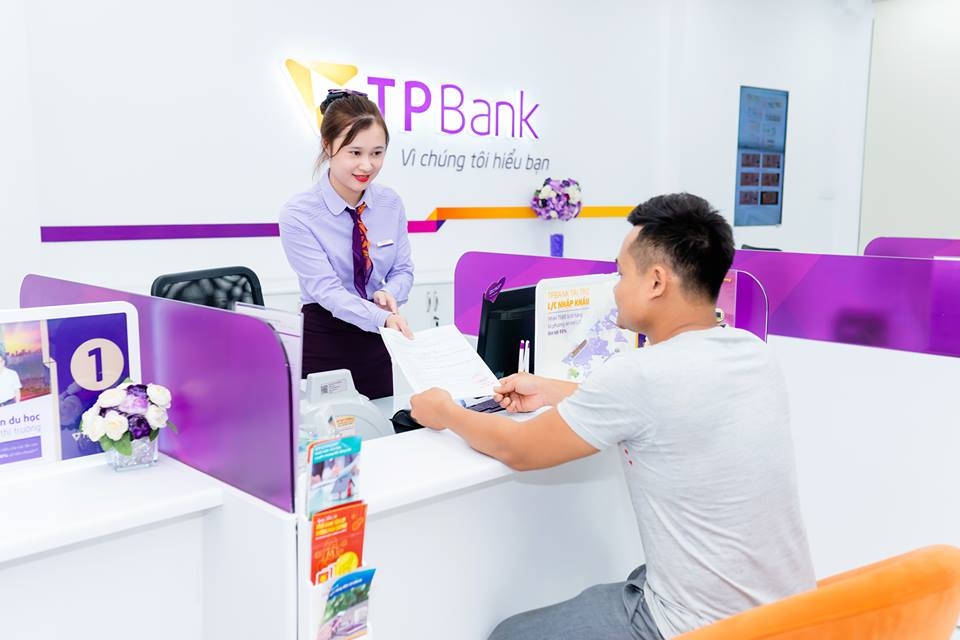 Ngân hàng TPBank niêm yết lãi suất tiền gửi tiết kiệm tại quầy dao động từ 3,5% - 6,3%/năm