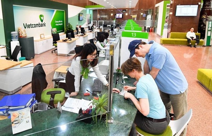 Ngân hàng Vietcombank niêm yết lãi suất 0,1% - 5,5%/năm cho các kỳ hạn 