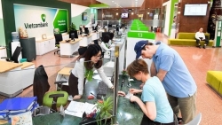 Lãi suất ngân hàng hôm nay 18/7: Vietcombank niêm yết kỳ hạn 6 tháng 4%/năm