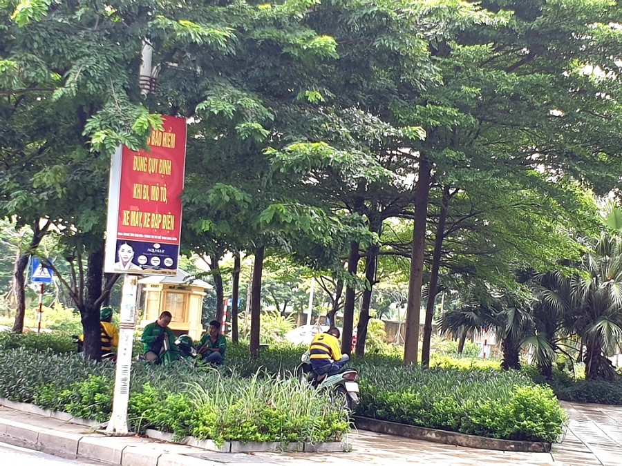 Hà Nội Không đeo khẩu trang nơi công cộng bị phạt tiền tối đa đến 300 000 đồng ha noi khong deo khau trang noi cong cong bi phat tien toi da den 300000 dong