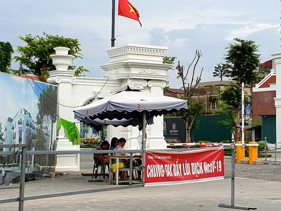 Hà Nội Không đeo khẩu trang nơi công cộng bị phạt tiền tối đa đến 300 000 đồng ha noi khong deo khau trang noi cong cong bi phat tien toi da den 300000 dong
