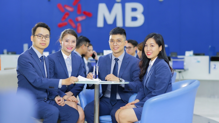 Lãi suất ngân hàng hôm nay 3/8: MB niêm yết kỳ hạn 24 tháng 5,35%/năm