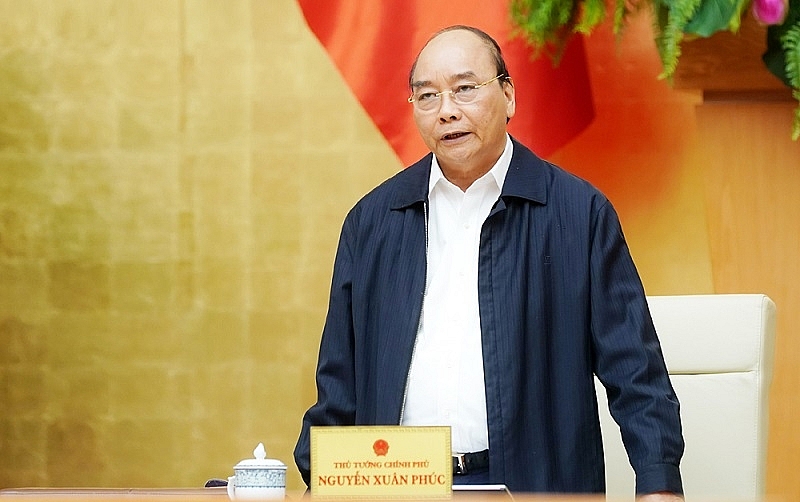 Thủ tướng Nguyễn Xuân Phúc chủ trì phiên họp Thường trực Chính phủ để đánh giá về tình hình mưa lũ và công tác khắc phục hậu quả lũ lụt tại các tỉnh miền trung