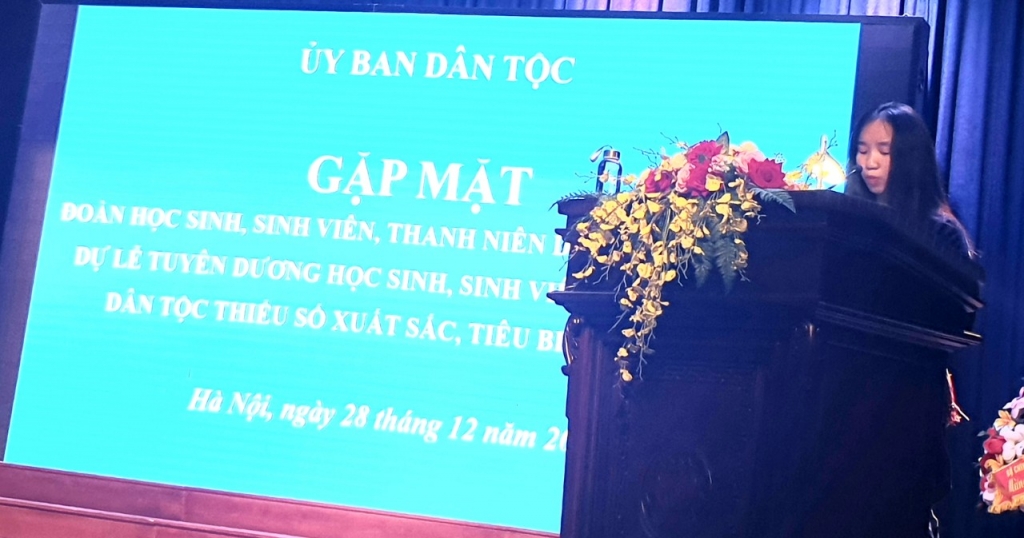 Gặp mặt học sinh, sinh viên, thanh niên dân tộc thiểu số xuất sắc, tiêu biểu năm 2020