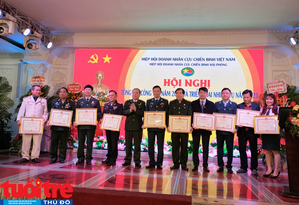 Các Doanh nghiệp Hội viên được tặng Bằng khen của Hiệp hội DN CCB Việt Nam