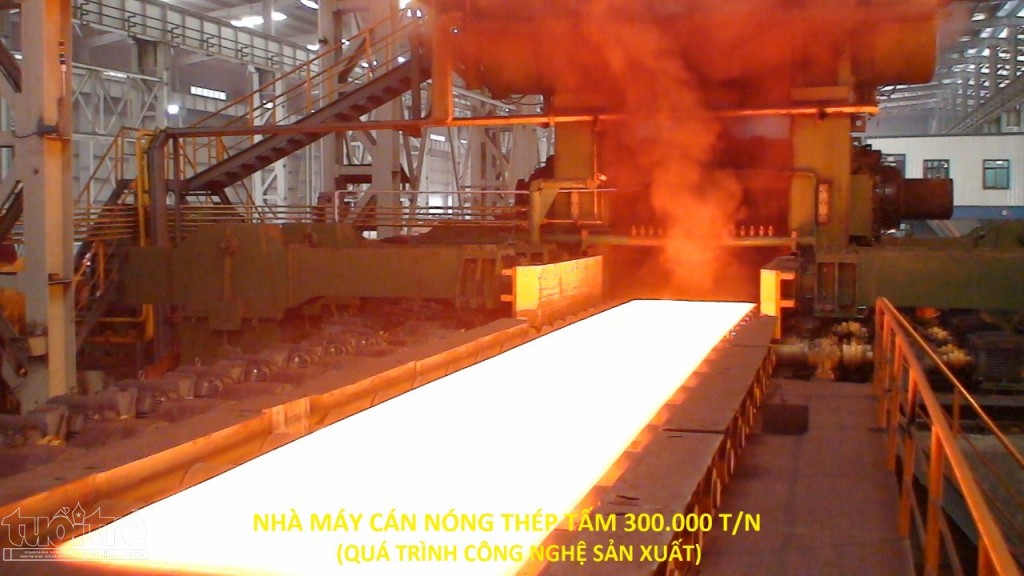 Nhà máy thép cán tấm đóng tàu của Công ty CP Công nghiệp nặng Cửu Long ra sản phẩm (năm 2006) tại phường Quán Toan, quận Hồng Bàng, Hải Phòng